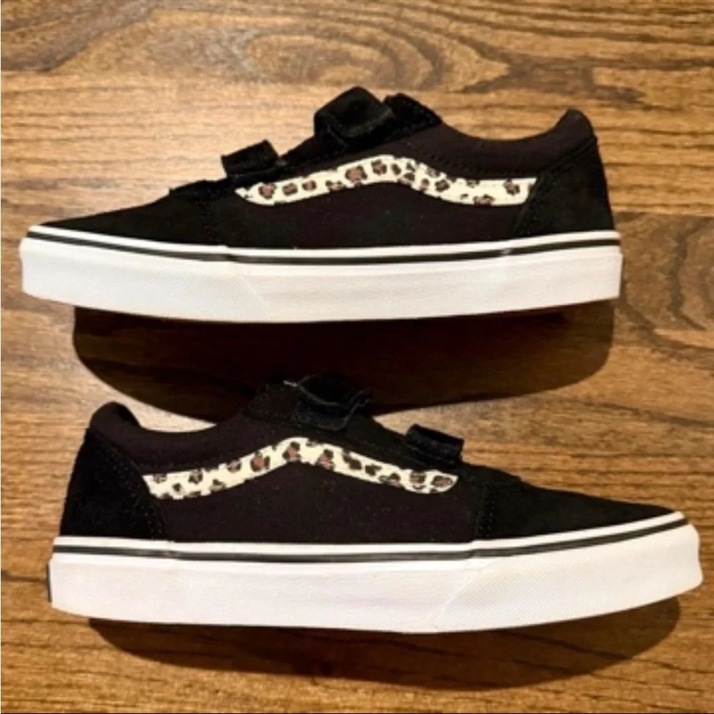 Vans Kids Black Suede Velcro Sneakers with Leopard Lining